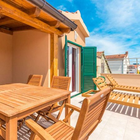 Apartments Villa-Ines Center Βόντιτσε Εξωτερικό φωτογραφία