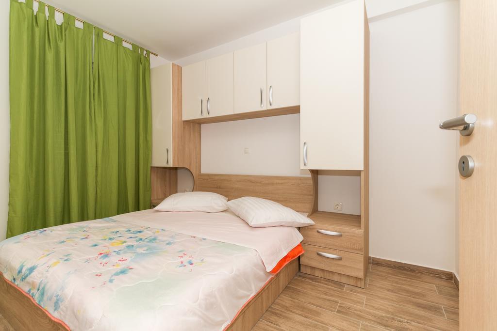 Apartments Villa-Ines Center Βόντιτσε Εξωτερικό φωτογραφία