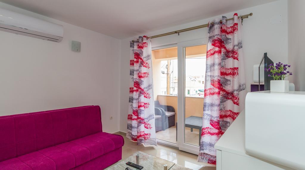 Apartments Villa-Ines Center Βόντιτσε Εξωτερικό φωτογραφία